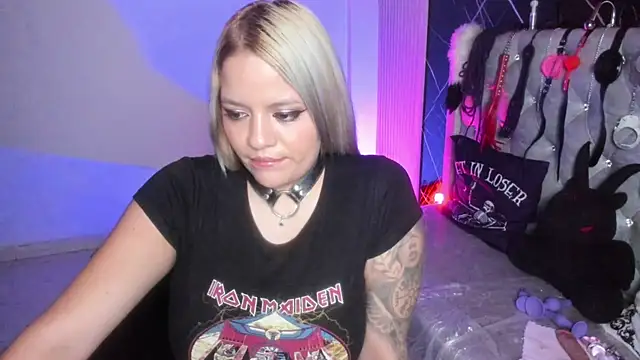 victoria  floyd online show from October 27, 9:19 pm