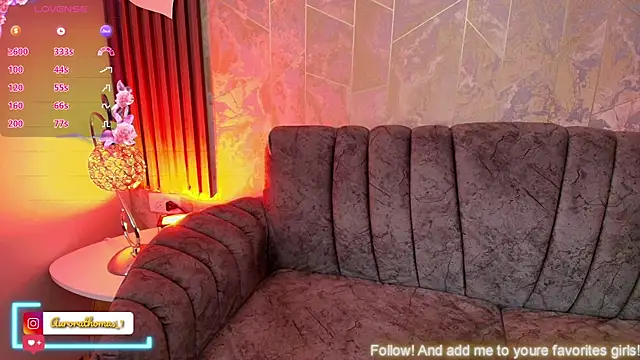 Snapshot of Aurora_thomas__1 chatting on February 8, 5:39 pm Aurora thomas 1 online show from February 8, 5:39 pm