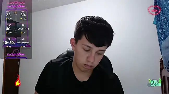 Snapshot of Alan_red chatting on February 16, 3:15 am Alan red online show from February 16, 3:15 am