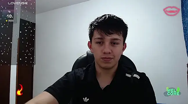 Snapshot of Alan_red chatting on February 18, 1:10 am Alan red online show from February 18, 1:10 am