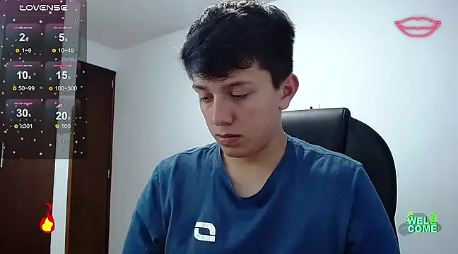 Snapshot of Alan_red chatting on February 21, 1:44 am Alan red online show from February 21, 1:44 am