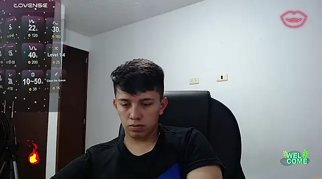 Snapshot of Alan_red chatting on March 1, 4:47 am Alan red online show from March 1, 4:47 am