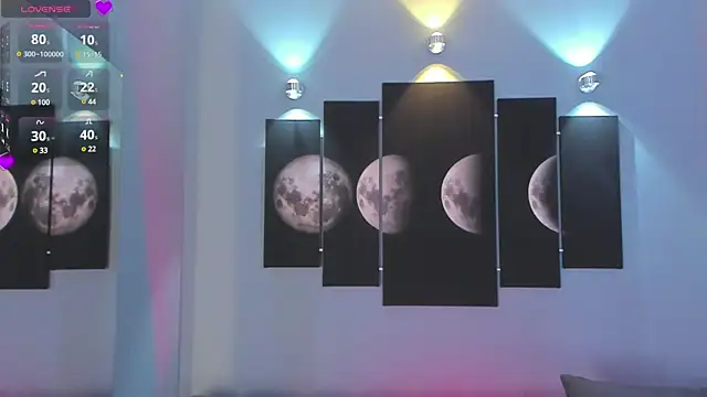 Snapshot of tatii_moon chatting on March 10, 3:34 am tatii moon online show from March 10, 3:34 am