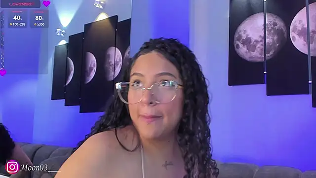 Snapshot of tatii_moon chatting on March 15, 8:48 am tatii moon online show from March 15, 8:48 am