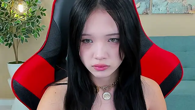 Snapshot of AnneCurtis chatting on February 5, 12:38 pm AnneCurtis online show from February 5, 12:38 pm