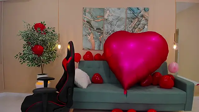 Snapshot of AnneCurtis chatting on February 14, 3:36 pm AnneCurtis online show from February 14, 3:36 pm