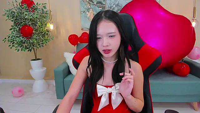 Snapshot of AnneCurtis chatting on February 15, 9:48 pm AnneCurtis online show from February 15, 9:48 pm