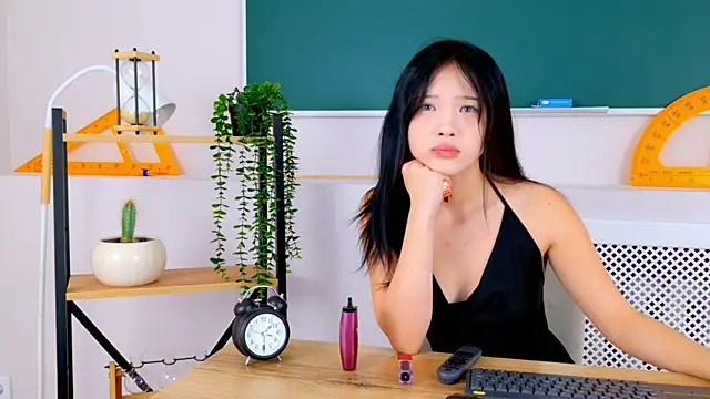 Snapshot of AnneCurtis chatting on October 22, 3:07 am AnneCurtis online show from October 22, 3:07 am