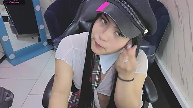 Paulette v online show from October 2, 1:07 pm