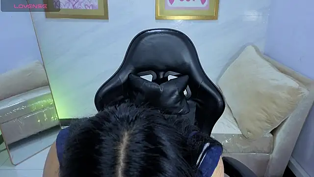 Paulette v online show from November 28, 1:14 pm