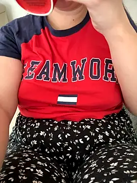 Snapshot of haskadin chatting on October 13, 9:09 am haskadin online show from October 13, 9:09 am