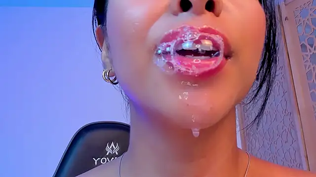 sophierooy22 online show from January 30, 7:48 pm