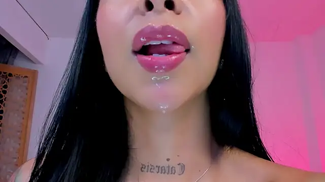 sophierooy22 online show from March 12, 3:07 pm