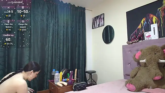 Emmie Hot online show from October 21, 12:06 pm