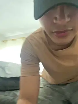 Diegosavage3 online show from February 17, 8:47 pm