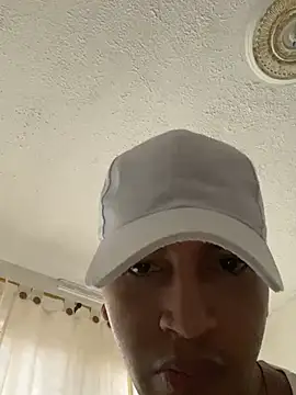 Diegosavage3 online show from February 24, 9:20 pm