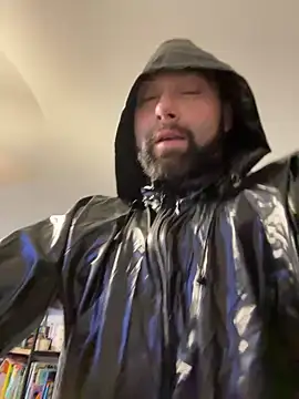 Snapshot of Dadbod4you chatting on March 11, 7:04 am Dadbod4you online show from March 11, 7:04 am