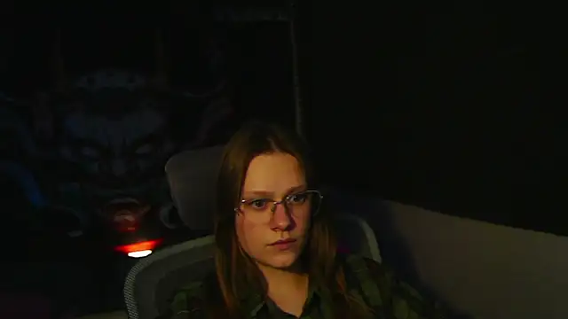 Snapshot of TessaSwans chatting on January 31, 4:17 pm TessaSwans online show from January 31, 4:17 pm