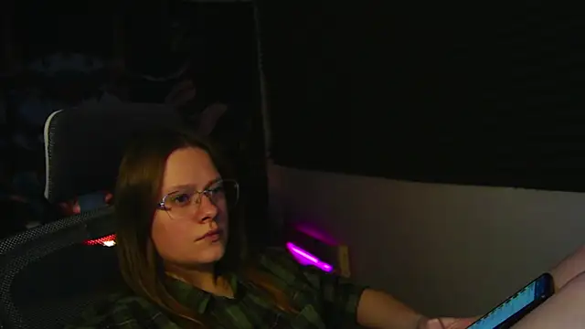 Snapshot of TessaSwans chatting on January 31, 7:18 pm TessaSwans online show from January 31, 7:18 pm