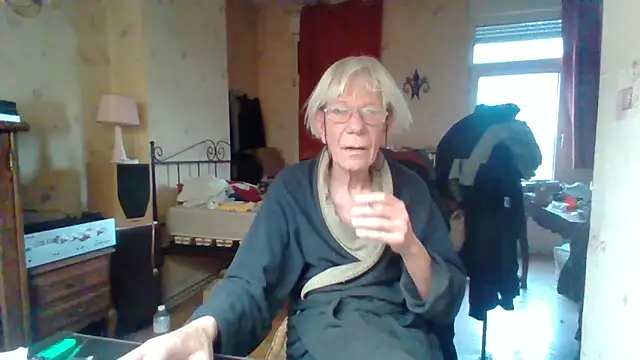 rosanetrav online show from March 7, 6:43 am