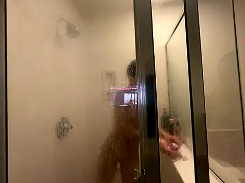 Snapshot of geld_88 chatting on December 3, 2:08 am geld 88 online show from December 3, 2:08 am