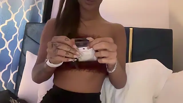 AngelFaye online show from February 5, 11:28 pm