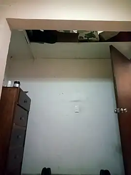 Snapshot of LuisMex1998 chatting on November 22, 9:52 am LuisMex1998 online show from November 22, 9:52 am