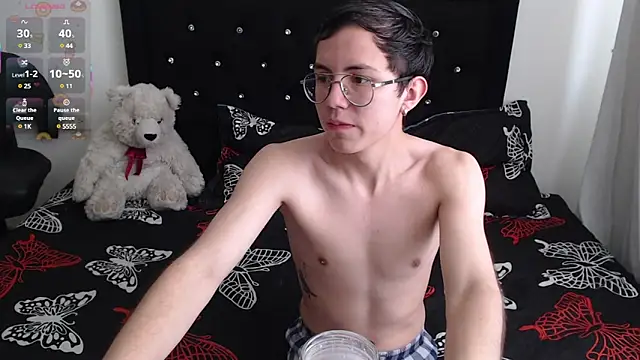 Tina 4 Charlie online show from March 5, 2:12 pm