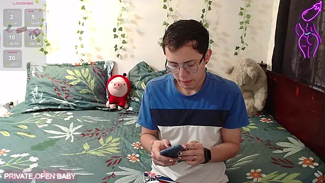 Tina 4 Charlie online show from November 2, 12:40 pm