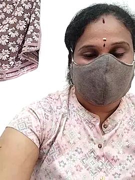 Snapshot of Tamil_Aathira chatting on March 6, 11:14 am Tamil Aathira online show from March 6, 11:14 am