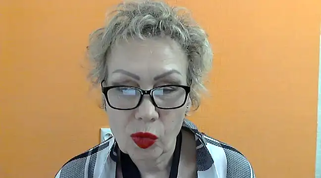 Snapshot of NessyJenixs chatting on March 18, 6:26 pm NessyJenixs online show from March 18, 6:26 pm