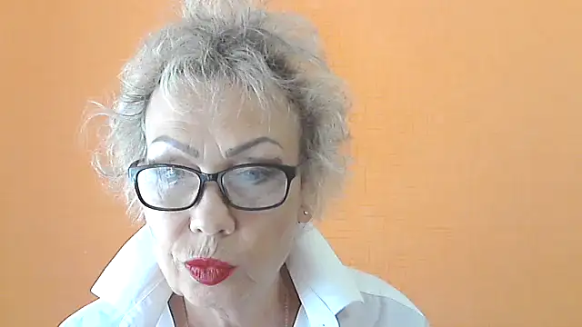 Snapshot of NessyJenixs chatting on September 14, 6:45 am NessyJenixs online show from September 14, 6:45 am