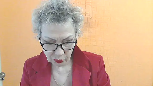 NessyJenixs online show from January 9, 8:17 am