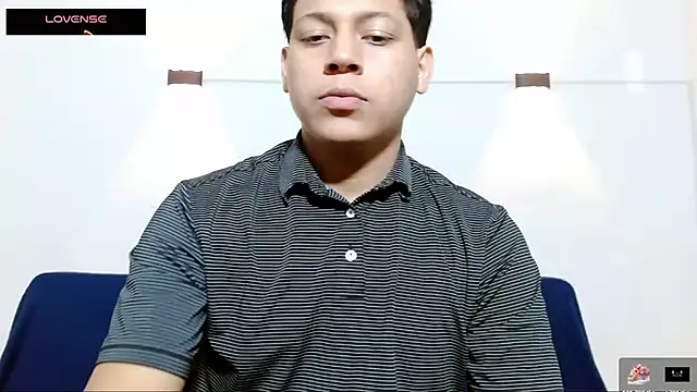 Snapshot of Tylerdrdn chatting on November 13, 6:45 am Tylerdrdn online show from November 13, 6:45 am