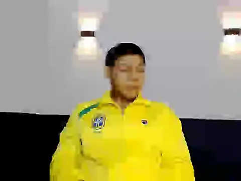 Snapshot of Tylerdrdn chatting on November 17, 2:45 pm Tylerdrdn online show from November 17, 2:45 pm