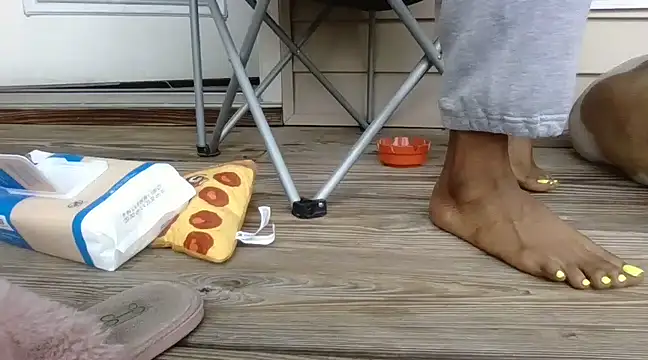 theprettysoles online show from March 13, 6:23 pm