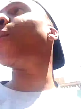 Snapshot of sydmanyoba chatting on September 19, 9:54 am sydmanyoba online show from September 19, 9:54 am