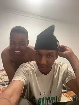 Snapshot of sydmanyoba chatting on December 19, 5:09 pm sydmanyoba online show from December 19, 5:09 pm