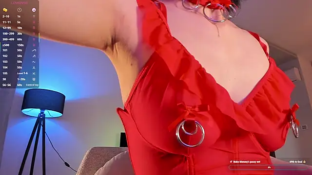 Snapshot of sarah_wang chatting on September 8, 6:18 pm sarah wang online show from September 8, 6:18 pm