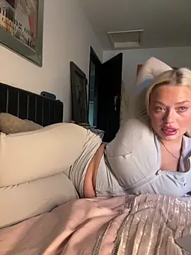 blissdimicco online show from February 27, 4:21 pm