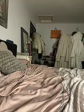 blissdimicco online show from March 4, 6:18 pm