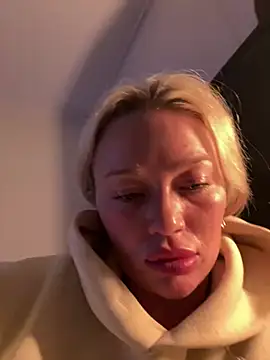 blissdimicco online show from March 4, 10:38 pm