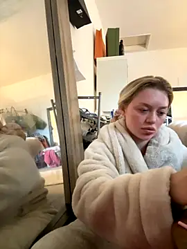 blissdimicco online show from December 4, 11:52 am