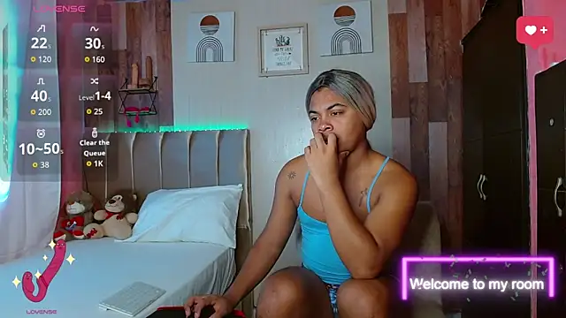 Snapshot of electrabrowns chatting on October 27, 7:40 pm electrabrowns online show from October 27, 7:40 pm