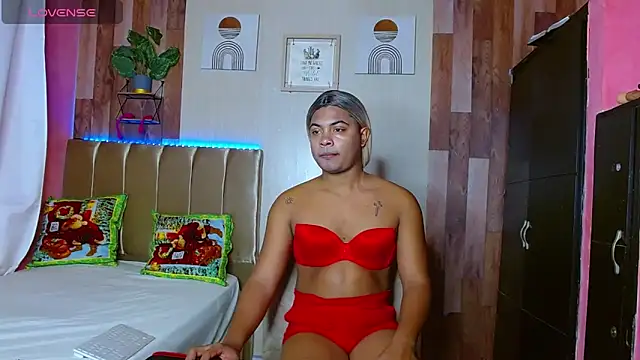 Snapshot of electrabrowns chatting on December 14, 2:28 am electrabrowns online show from December 14, 2:28 am