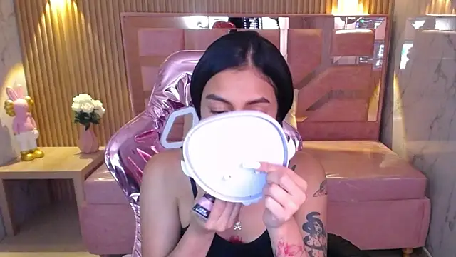 lilith petit sub online show from February 5, 1:04 am