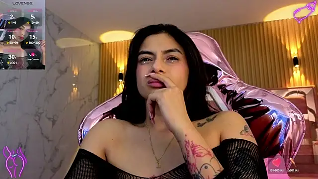 lilith petit sub online show from October 8, 8:45 am