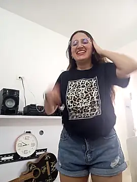 Snapshot of MyAlexaStar chatting on March 20, 8:08 pm MyAlexaStar online show from March 20, 8:08 pm