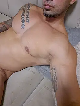 Snapshot of badbrown chatting on February 20, 11:27 pm badbrown online show from February 20, 11:27 pm