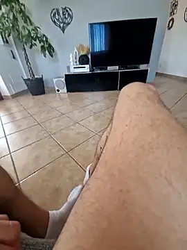 Velly82 online show from April 20, 3:15 pm